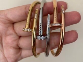 พร้อมส่ง ไม่ลอก ไม่ดำ กำไลสแตนเลส แท้ กำไล ทรงตะปู