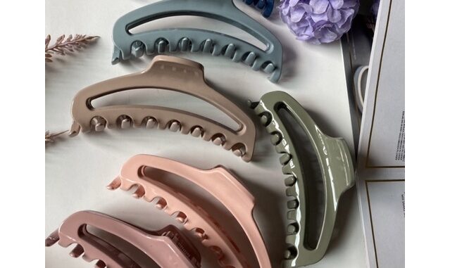 กิ๊บหนีบผมเกาหลี Made in Korea ของแท้ 9cm คุณภาพเยี่ยม ทนทาน สวยมาก สำหรับผมน้อย ใช้ดี Made in Korea กิ๊บหนีบผมเกาหลี Made in Korea ของแท้ 9cm คุณภาพเยี่ยม ทนทาน สวยมาก สำหรับผมน้อย ใช้ดี Made in Korea