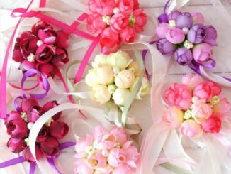 สร้อยข้อมือ ลายดอกไม้