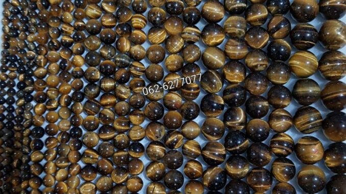 หินตาเสือAหินแบบเส้นยาวสำหรับนำไปร้อยเองความยาวประมาณ39เซนร้อยได้2วงข้อมือ หินนำโชคราคาส่งนำเข้าโดยตรง หินตาเสือAหินแบบเส้นยาวสำหรับนำไปร้อยเองความยาวประมาณ39เซนร้อยได้2วงข้อมือ หินนำโชคราคาส่งนำเข้าโดยตรง