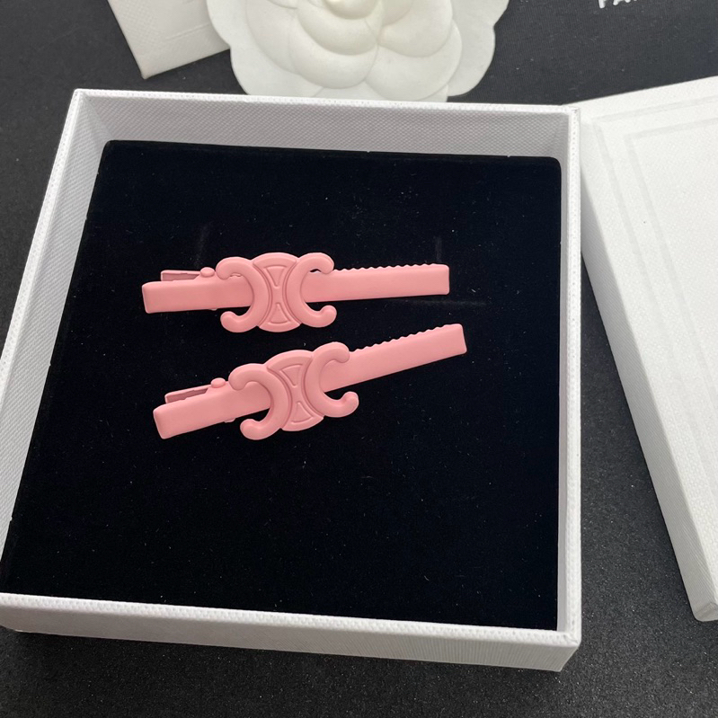 [ 1 คู่ ] กิ๊บหนีบผม สีสันสดใส งานติดโลโก้ CL HAIR CLIP งานแฟชั่นเก๋ ไว้ประดับผม น่ารักมากค่ะ