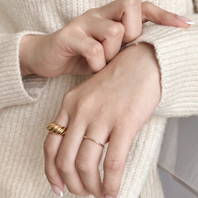 A.piece  แหวนแสตนเลส [stainless steel] pretzel ring