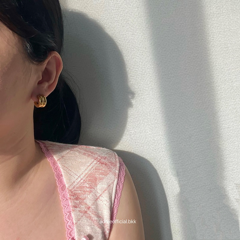 Adore- Mini double curve earring