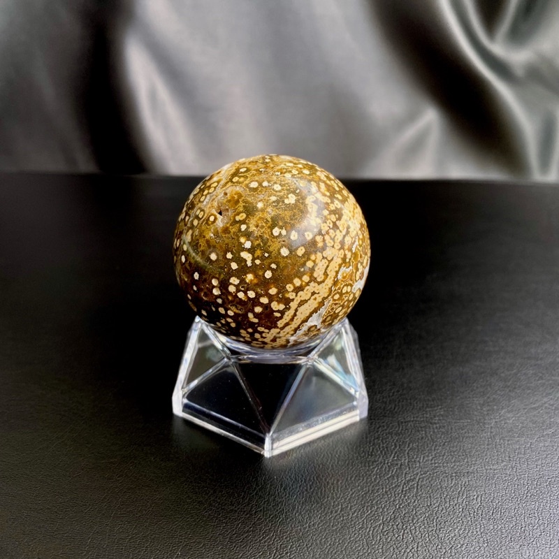 Clear Acrylic Sphere Stand (ฐานอคริลิคใส สำหรับวางหินทรงกลม)