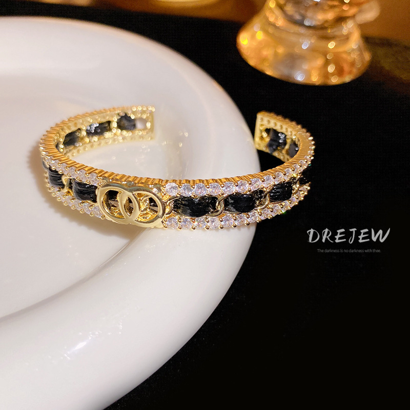 DREJEW สร้อยข้อมือหนัง ชุบไฟฟ้า ประดับเพทาย หรูหรา ระดับไฮเอนด์ แฟชั่นสําหรับผู้หญิง