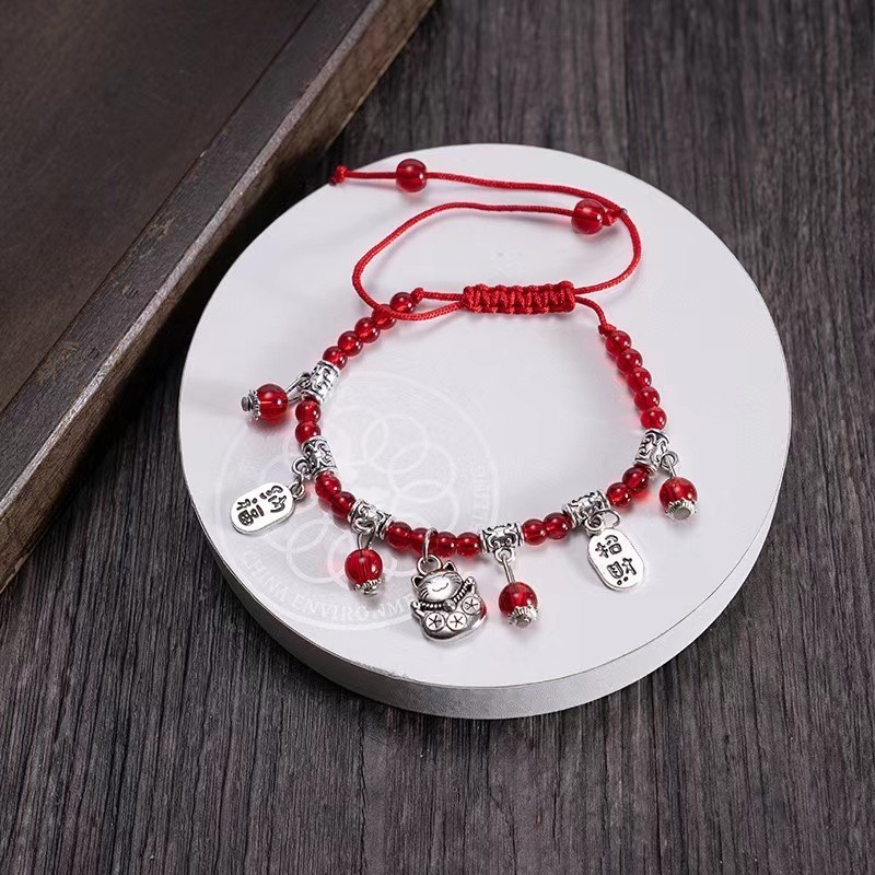 EnJoy  พร้อมส่ง (Bangle) กำไลข้อเท้าลูกปัดสีแดง ร้อยเชือกแดง ดีเทลร้อยรูปสัตว์โชคดี