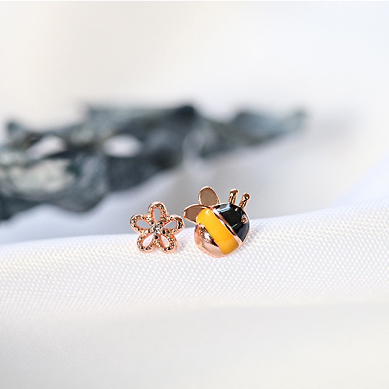 Honey Bee Earrings ต่างหูเงินแท้ S925