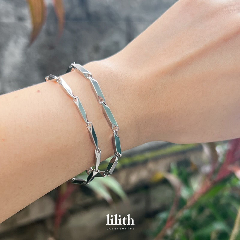 Lilith -  Geometric link Chain Stainless Bracelet สร้อยข้อมือ สร้อยคอ สแตนเลส y2k
