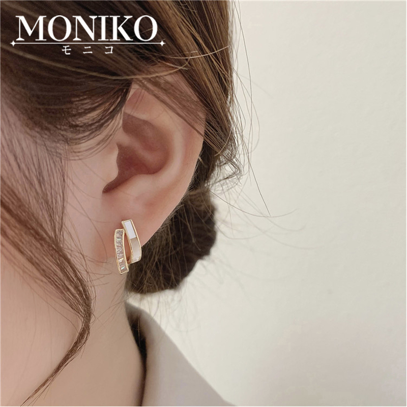 MONIKO ต่างหูเปลือกหอยต่างหูแบบสองชั้นสําหรับผู้หญิง แฟชั่นสาวหวาน เครื่องประดับหู