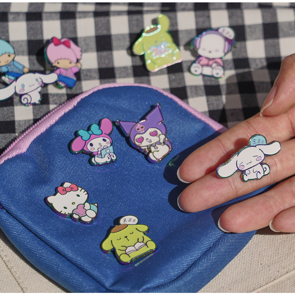 [Sanrio] เข็มกลัดโลหะ ลาย Hello Kitty My Melody Kuromi 33 แบบ สุ่มสี
