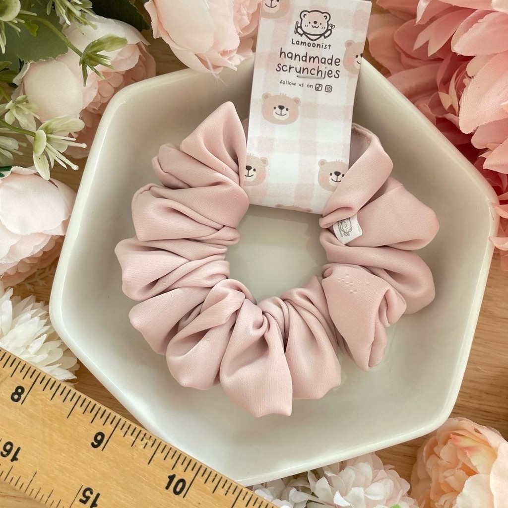 Scrunchie • Fluffy • Matte satin • Powder pink