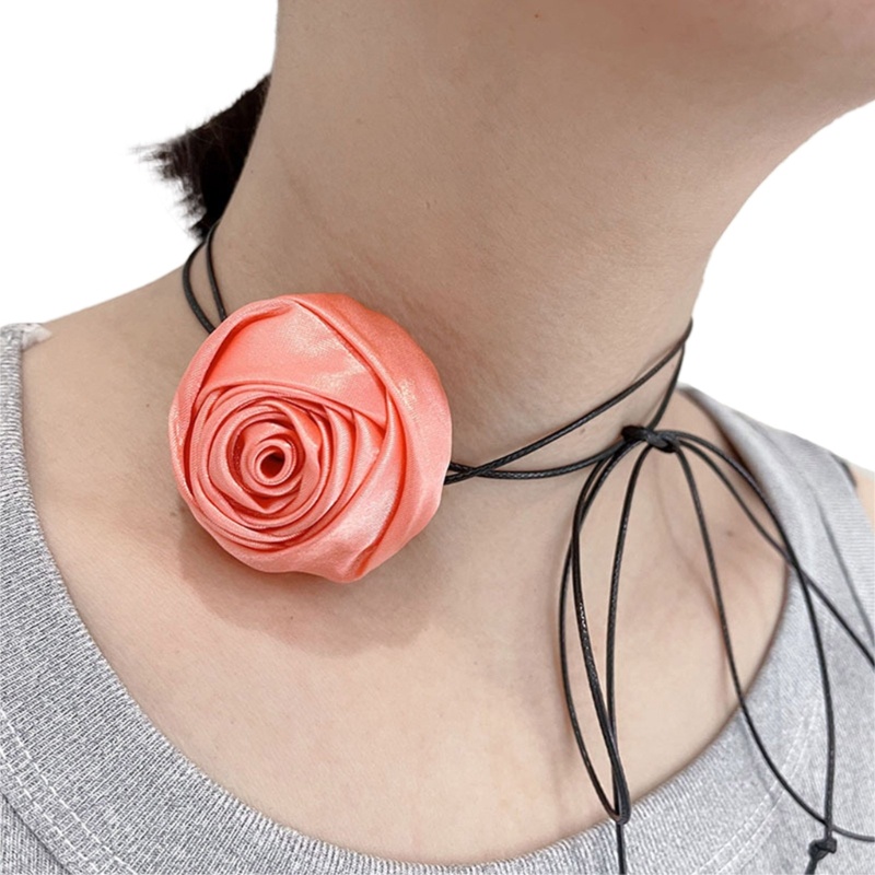 Zwinz2 สร้อยคอโชคเกอร์ ผ้าไหม จี้ดอกกุหลาบ สไตล์วินเทจ สําหรับผู้หญิง