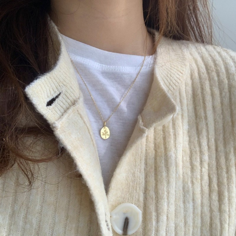 earika.earrings - classic yellow gold rose necklace สร้อยคอจี้กุหลาบสีทอง S92.5 ปรับขนาดได้