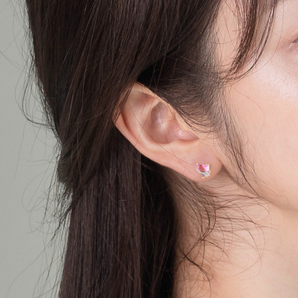 earika.earrings - pinkish ruby planet heart piercing จิวเม็ดกลมหัวใจสีชมพูบานเย็น เงินแท้ เหมาะสำหรับคนแพ้ง่าย