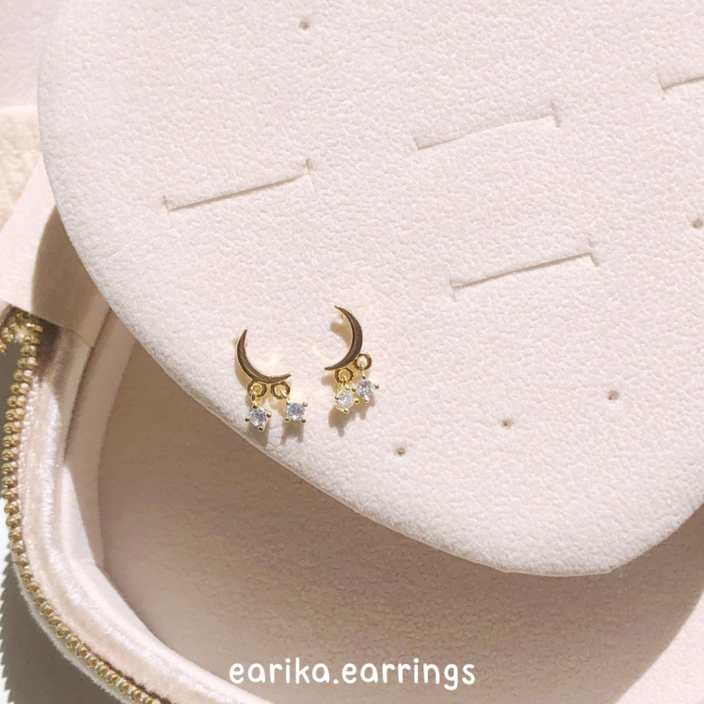 earika.earrings - to the MOON and back collection รวมต่างหูเงินแท้ลายพระจันทร์ ผิวแพ้ง่ายใส่ได้