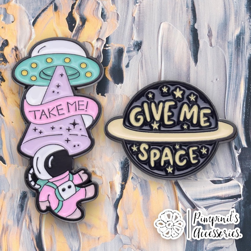 ʕ •ᴥ•ʔ ✿ พร้อมส่ง : เข็มกลัดเซ็ทยานอวกาศ,นักบินอวกาศและดาวเสาร์ | UFO, Astronaut & Saturn Enamel Brooch Pin Set.