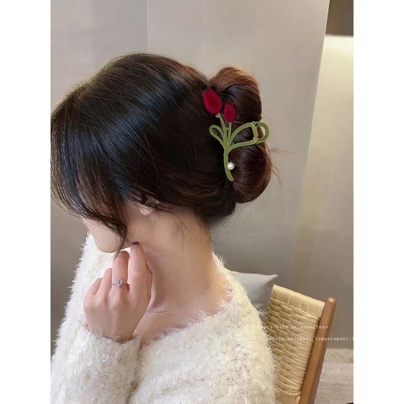กิ๊บคีบผม ลายดอกทิวลิปกำมะหยี่ สินค้านำเข้าจากเกาหลี พร้อมส่งในไทย