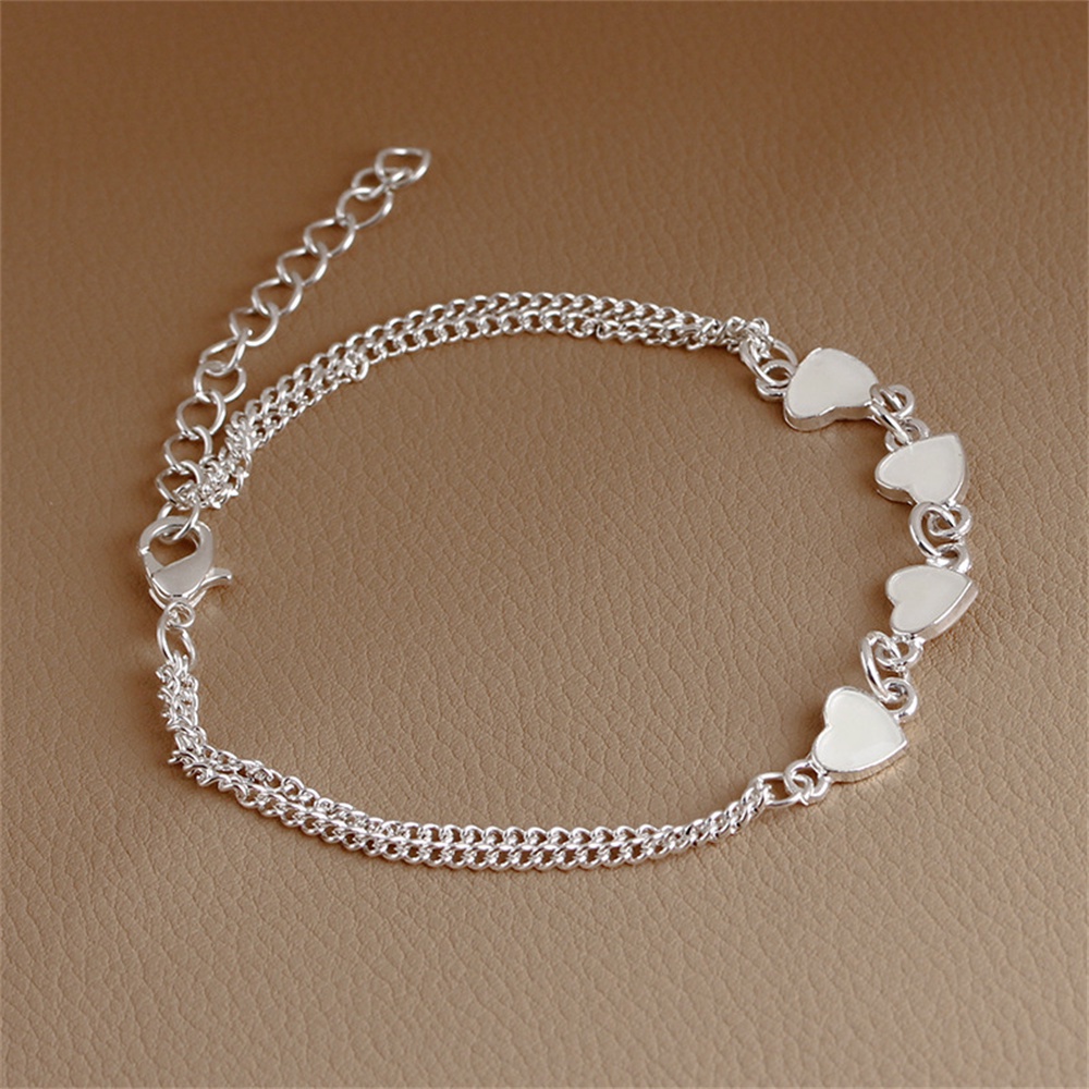 พร้อมส่ง สร้อยข้อมือ จี้รูปหัวใจเรืองแสงในที่มืด เครื่องประดับแฟชั่น สําหรับผู้หญิง 2023