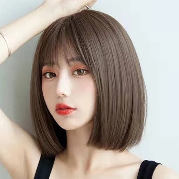 วิกผมสั้น ยาว​ 28 cm. มีหนังศีรษะ​ รุ่น​ UD เหมือนผมจริงมากๆ​​ ผมนิ่ม​ แถมเน็ต​คลุมผม