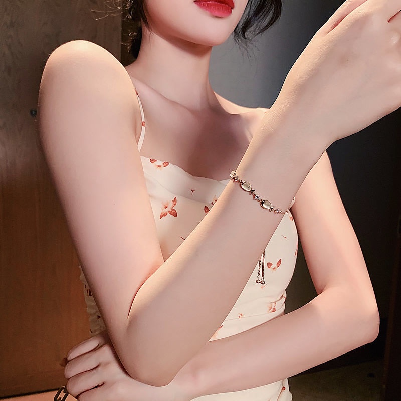 สร้อยข้อมือ ประดับโอปอล สามารถปรับได้ หรูหรา แฟชั่นสไตล์เกาหลี สําหรับผู้หญิง