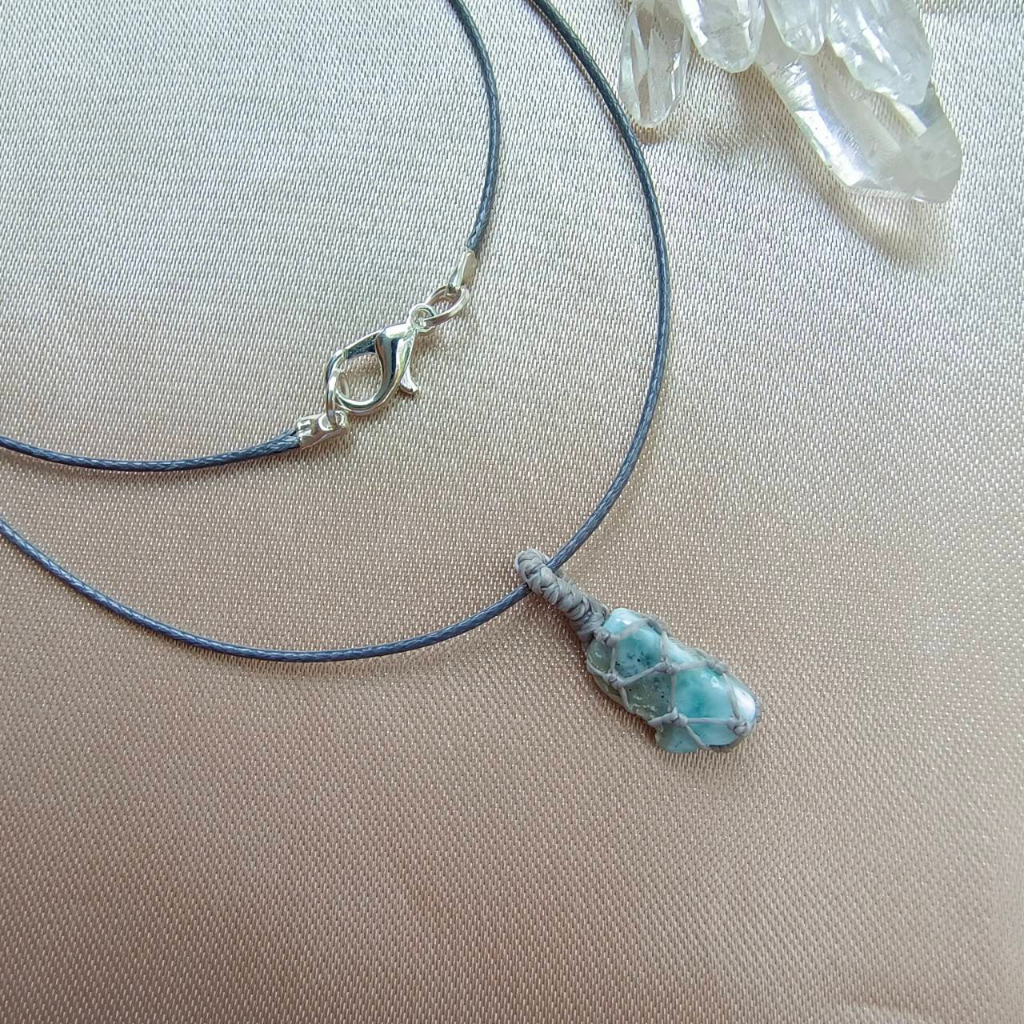 สร้อยคอจี้เชือกถักหินลาริมาร์ Larimar with cotton rope necklace