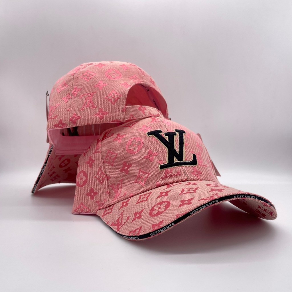 หมวกแก๊ป Louis Cap หมวกหลุยส์ งานปัก สไตล์ฟชั่น พร้อมป้าย ใส่กันแดด คุณภาพดี Cap Fashion