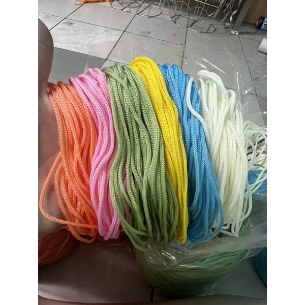 เชือกร่มสีพื้นคละะสี