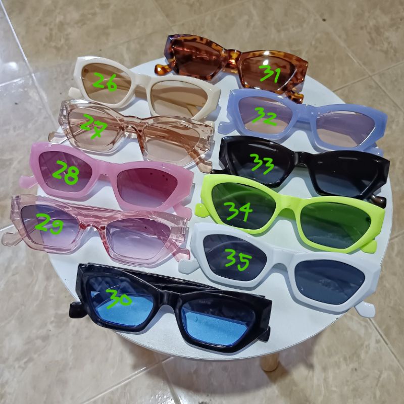 แว่นตาวินเทจ แว่นตาเลนส์สี ปัองกัน UV 100% (สินค้ามีตำหนิขอคนรับได้ค่ะ)