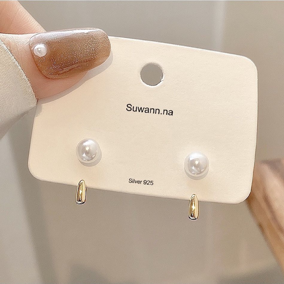 โค้ด ZQB33 ลด75.- [ราคาต่อคู่] Suwann.na ต่างหู ต่างหูเงินแท้ มุกโค้ง