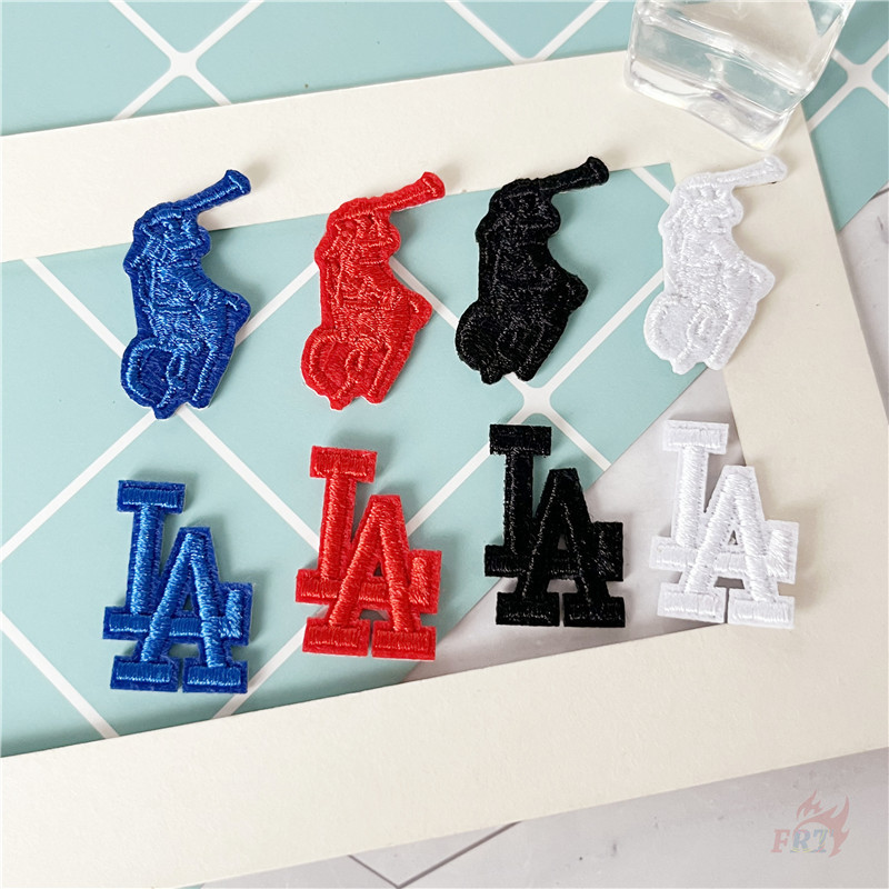 ♥ แผ่นแพทช์ โลโก้ ขนาดเล็ก แฟชั่น สําหรับเก็บสะสม ♥ แผ่นแพทช์รีดติดเสื้อ DIY 1 ชิ้น