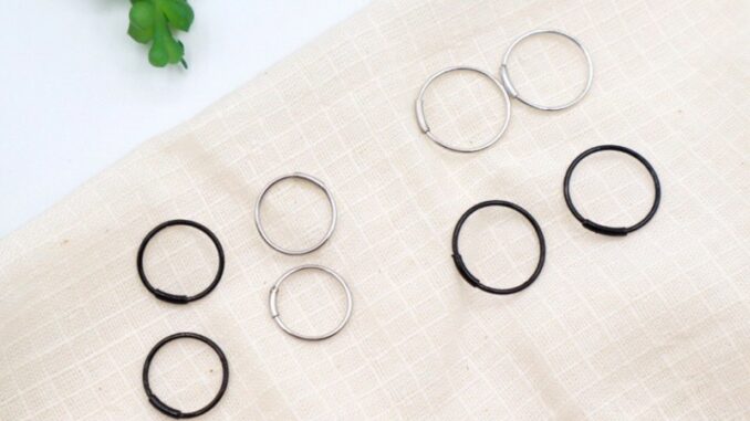 WFH ต่างหูห่วง Hoop earrings สีเงิน | ดำ ขอบบาง 1 mm. แบบบิด WFH ต่างหูห่วง Hoop earrings สีเงิน | ดำ ขอบบาง 1 mm. แบบบิด