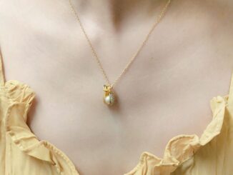 โซ่ ZHOUYANG จี้สร้อยคอสำหรับผู้หญิงเลียนแบบไข่มุกถุงลัคกี้แสงสีทองเค้นคอที่คอเครื่องประดับ N180 ขายส่ง