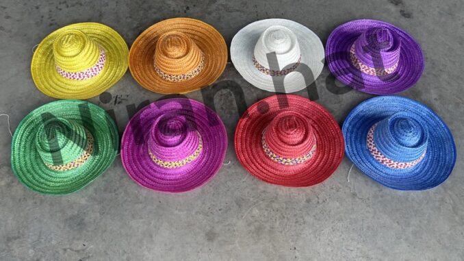 หมวกไนล่อนสีเส้นพลาสติกสานสีล้วน By Niran.hat (4 นิ้ว) หมวกไนล่อนสีเส้นพลาสติกสานสีล้วน By Niran.hat (4 นิ้ว)