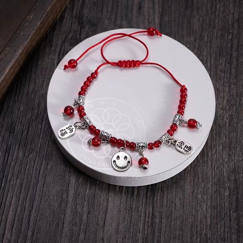 EnJoy  พร้อมส่ง (Bangle) กำไลข้อเท้าลูกปัดสีแดง ร้อยเชือกแดง ดีเทลร้อยรูปสัตว์โชคดี