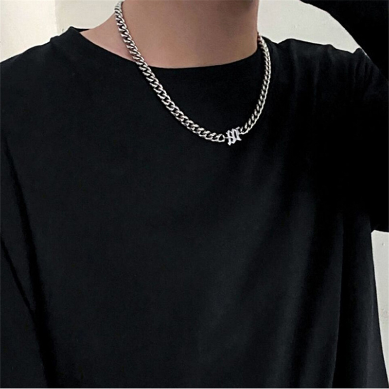 GIANTSHOP สร้อยคอโซ่ตัวอักษร สไตล์ hip-hop เท่ๆ (608)