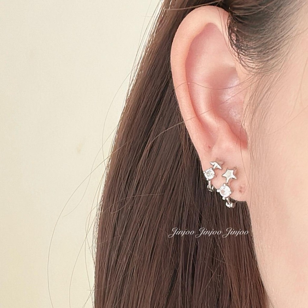 Jinjoo ต่างหูห่วงดาวประดับ ปุ๊กปิ๊ก มี 3 ขนาด 6,8,10 mm. luxury สง่างาม