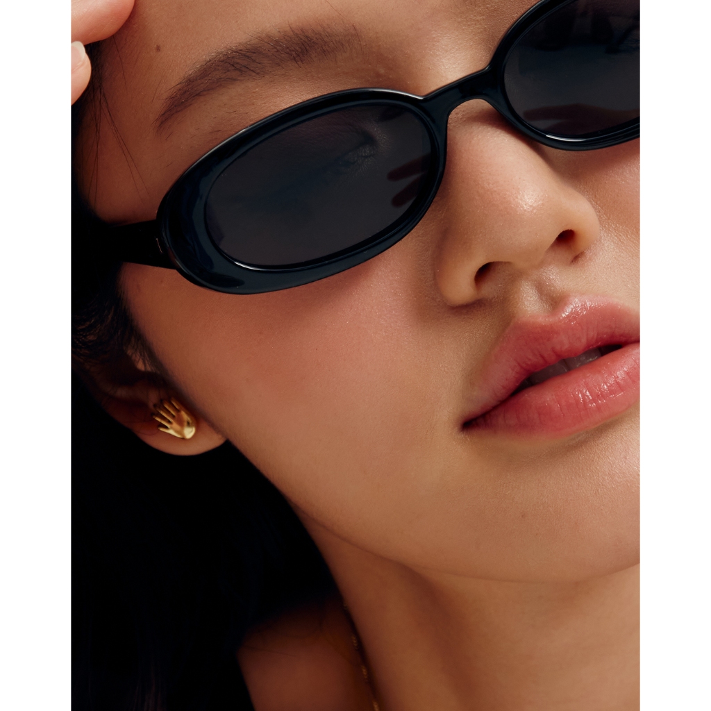 Julys x tgda - button and handy earrings