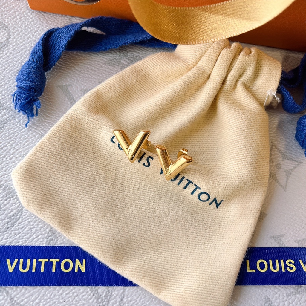 LOUIS VUITTON ต่างหูสตั๊ด เหล็กไทเทเนียม รูปโลโก้ตัวอักษร LV เครื่องประดับแฟชั่น สําหรับผู้หญิง
