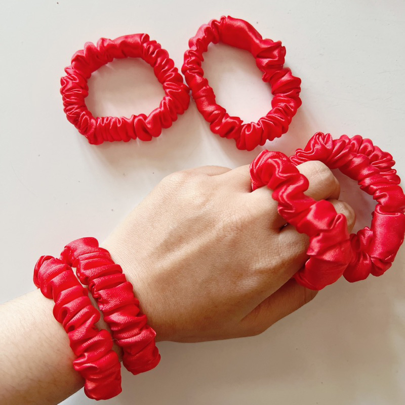 Sale‼️ ลดราคา scrunchy! ยางมัดผมขนาดเล็ก สีแดง ❤️ เป็นงานลดราคาแต่คุณคุ้มค่าแน่นอน