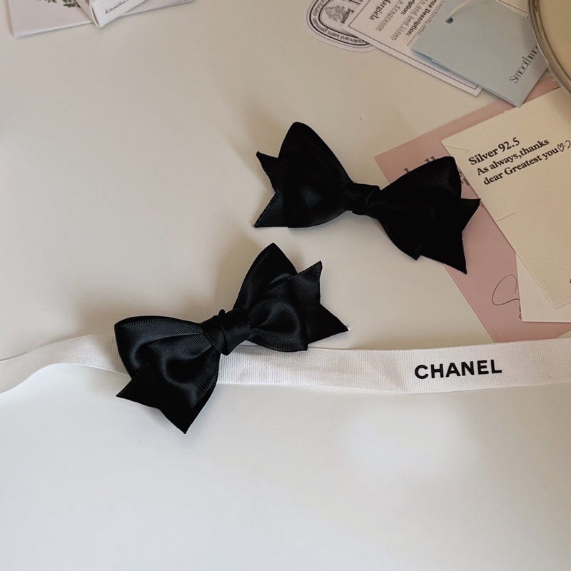 blinkgirl 〰️ 10.10 new arrivals  พร้อมส่ง   hair clips  กิ๊บติดผมโบว์ ได้ 2 ชิ้นน้า