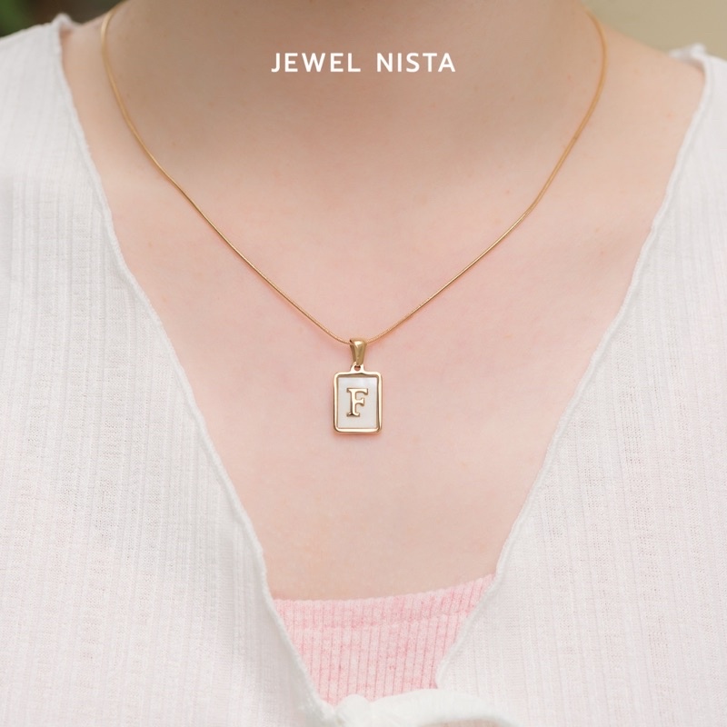pearly alphabet necklace [gold] สร้อยคอตัวอักษรจี้เหลี่ยม