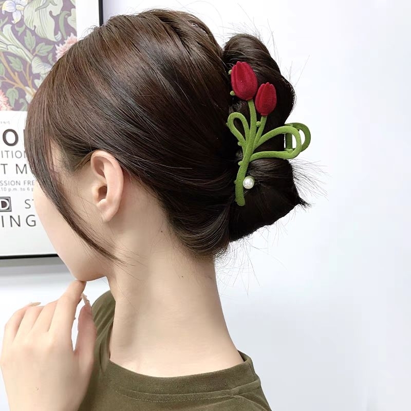 กิ๊บคีบผม ลายดอกทิวลิปกำมะหยี่ สินค้านำเข้าจากเกาหลี พร้อมส่งในไทย
