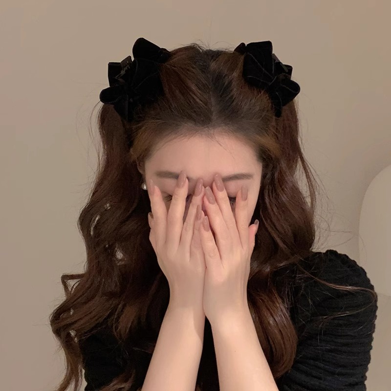 กิ๊บติดผม ผ้ากํามะหยี่ ประดับโบว์น่ารัก สไตล์เจ้าหญิง สําหรับเด็กผู้หญิง จํานวน 2 ชิ้น