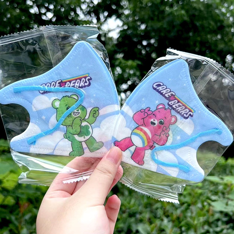 [พร้อมส่ง] หน้ากากอนามัย ลายการ์ตูนหมีสายรุ้ง 3D 3 ชั้น แบบใช้แล้วทิ้ง สําหรับเด็ก