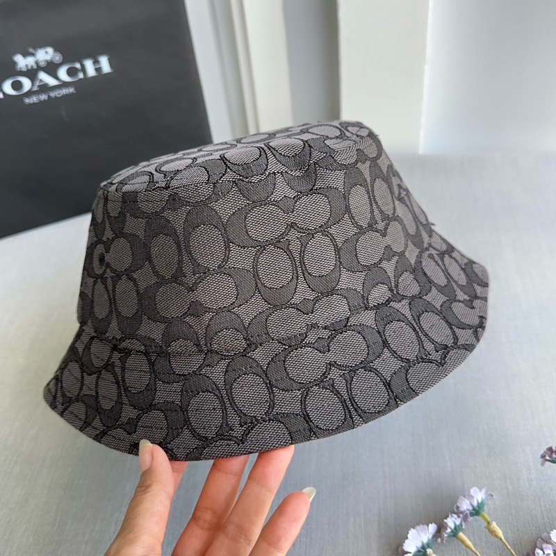 พร้อมส่ง แท้ %  COACH Signature Jacquard Bucket Hat หมวก