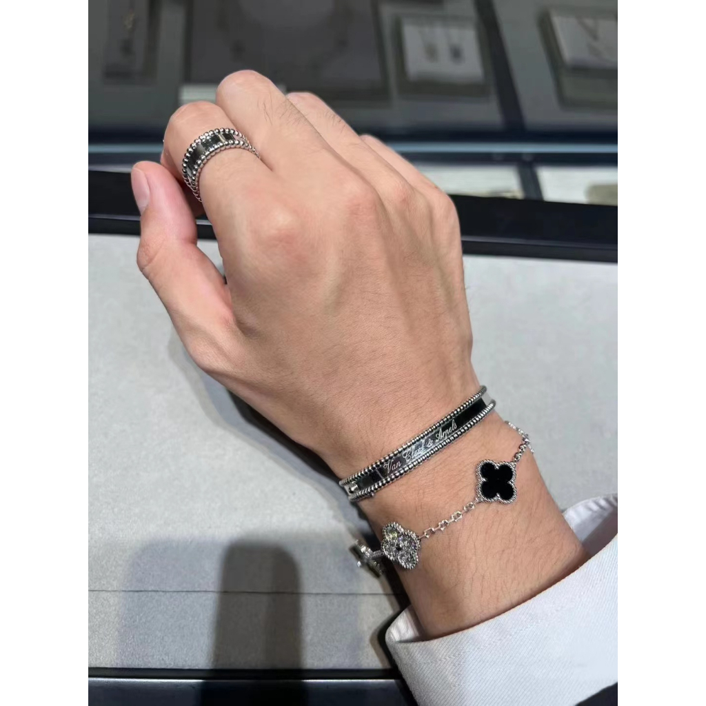 สร้อยข้อมือ / สร้อยข้อมือแฟชั่น / อุปกรณ์เครื่องประดับ / ของขวัญวันเกิด