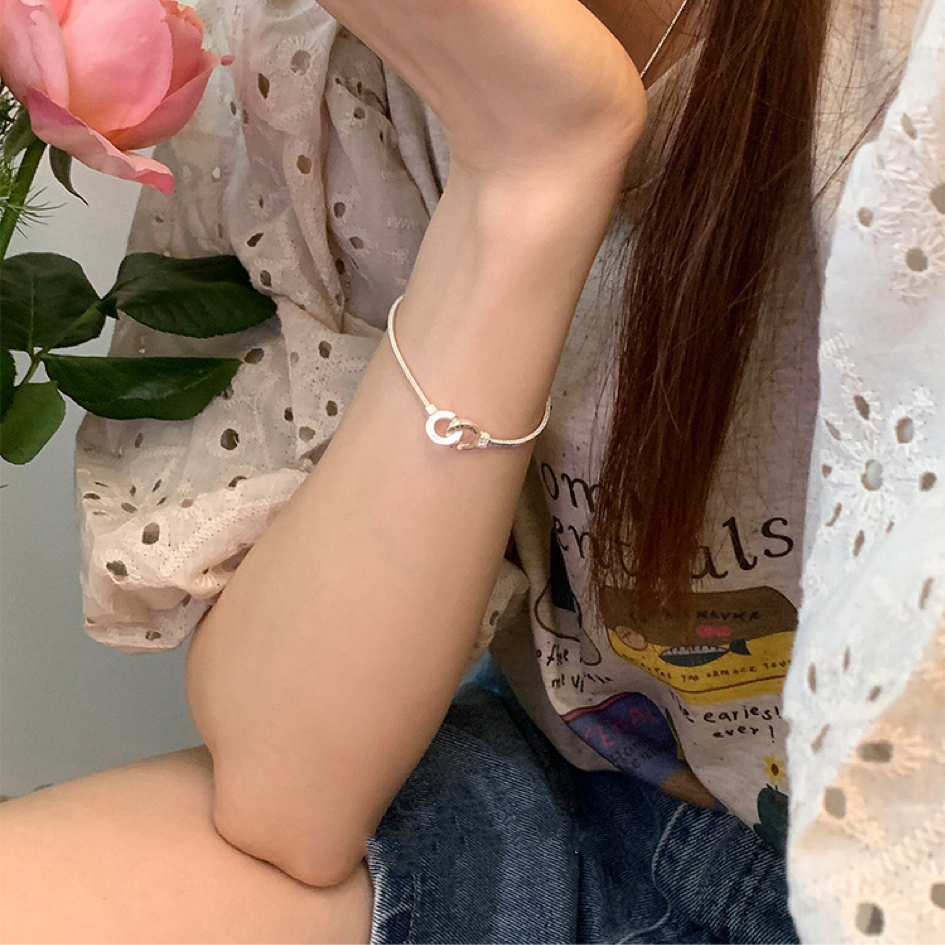 สร้อยข้อมือเงินสเตอร์ลิง จี้รูปงู ทรงสี่เหลี่ยม สไตล์มินิมอล หรูหรา สําหรับผู้หญิง