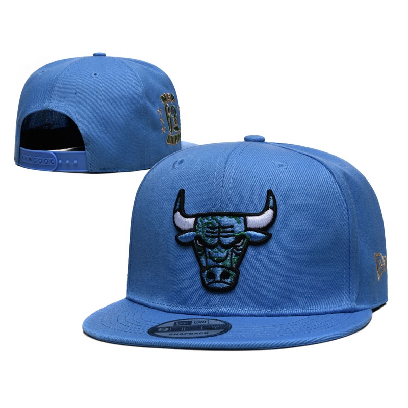 หมวกเบสบอล ป้ายโลโก้ NBA Chicago Bulls โลหะ ปรับได้ แฟชั่นคลาสสิก สําหรับผู้ชาย และผู้หญิง