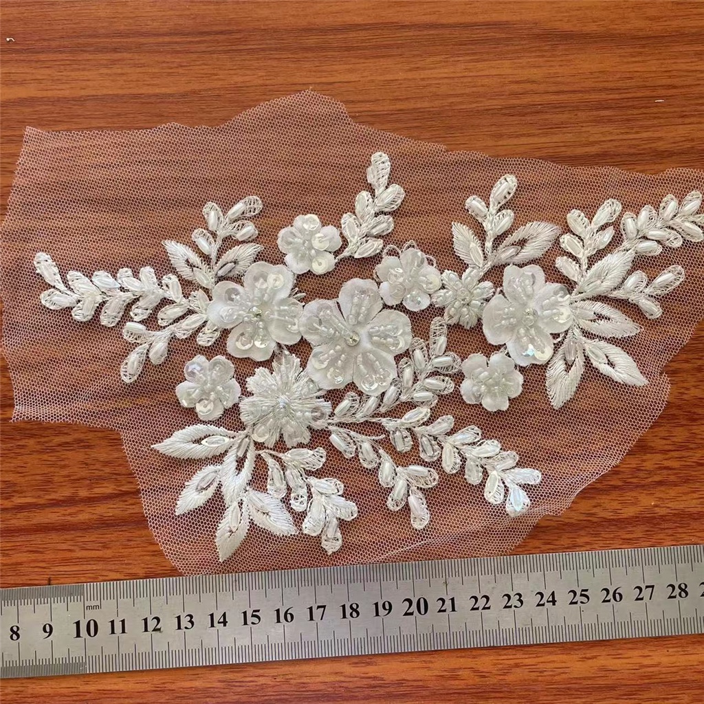 แผ่นแพทช์ ปักลูกไม้ พลอยเทียม ลายดอกไม้ 3D ขนาด 21*12 ซม. สําหรับตกแต่งชุดเดรส กางเกงยีน 1 ชิ้น