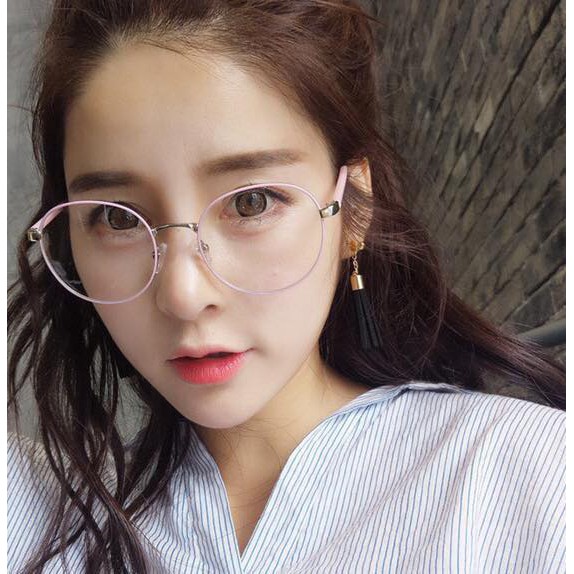 แว่นสายตาสั้นทรงหยดน้ำ มี-50 ถึง -600 สีชมพู (พร้อมซองหนังใส่แว่น และผ้าเช็ดเลนส์)